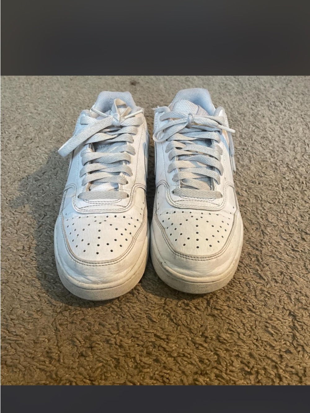 Nike White Gray Mesh Interior Athletic Shoes